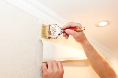 Pose de papier peint à Ferrières-la-Verrerie — revêtements muraux et toiles de verre